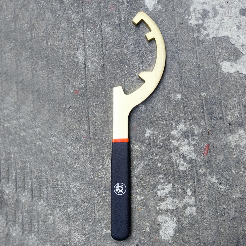 不锈钢吸水管扳手